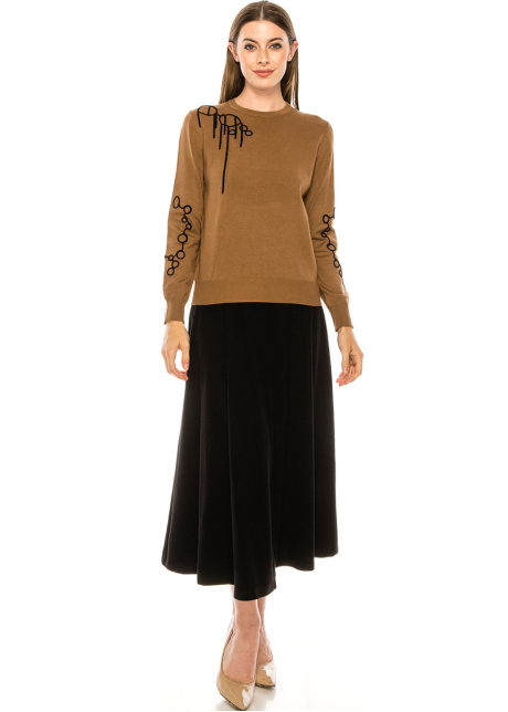 Embroidered sweater in camel