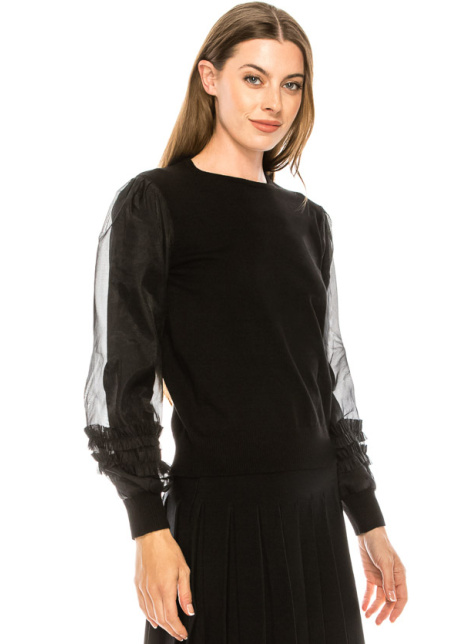 Chic sweater with two-layered blouson sleeves