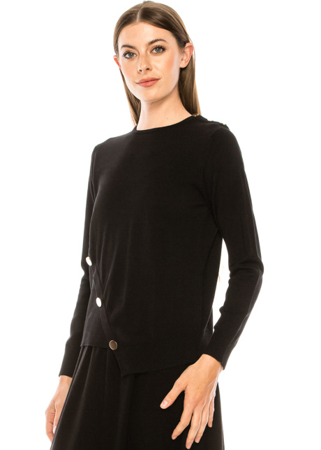 Button decor basic sweater in black