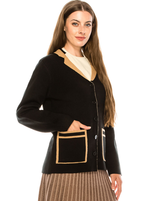 Two-colored buttoned cardigan with turndown collar