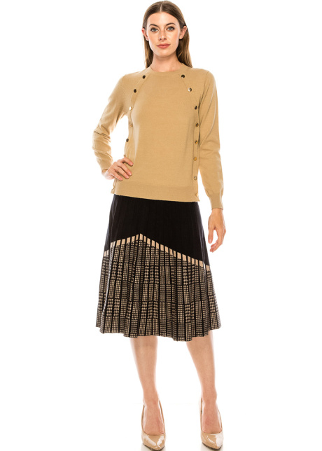 Beige sweater with two rows button decor