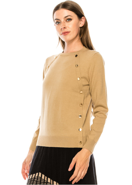 Beige sweater with two rows button decor