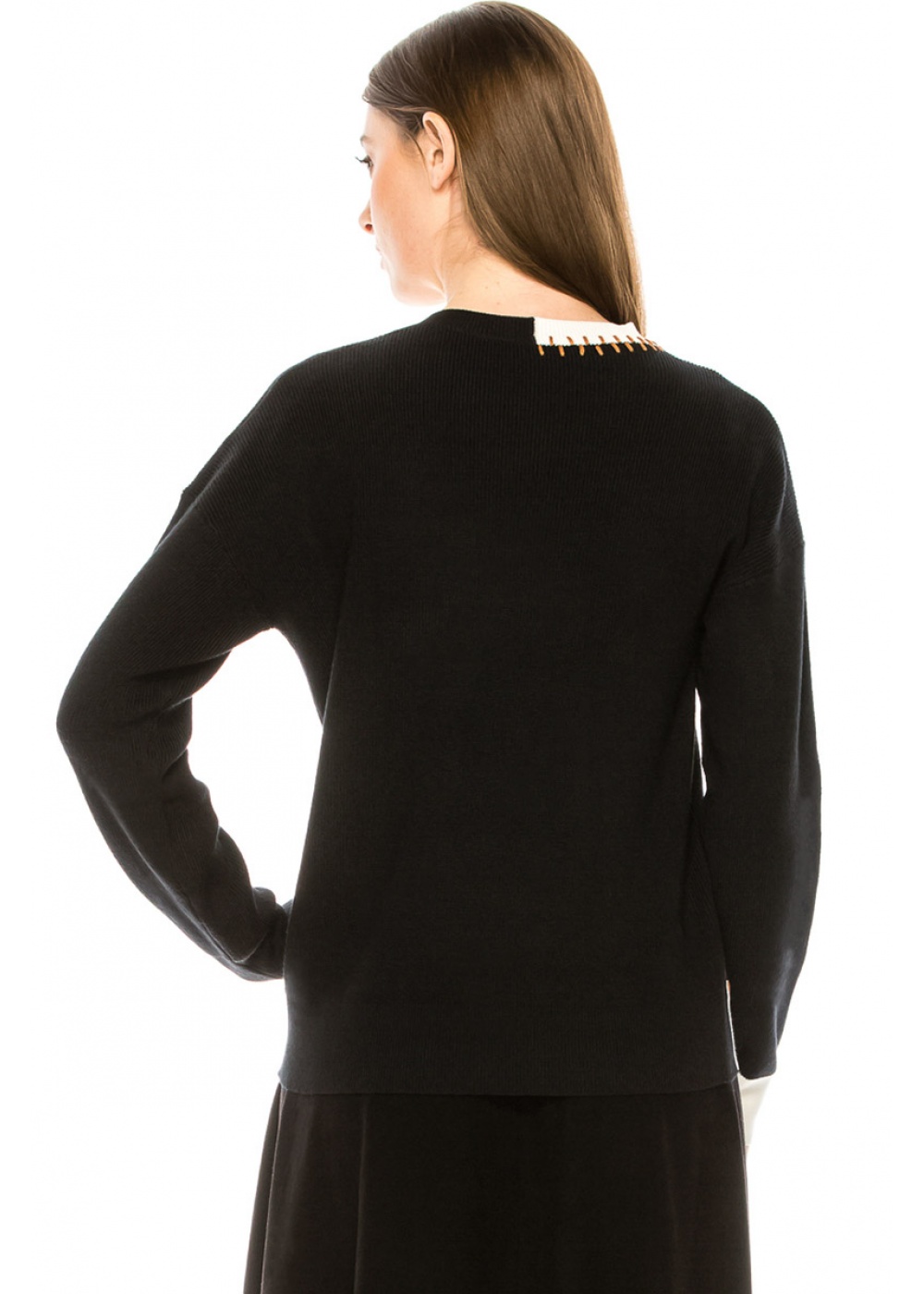 Crew neck black sweater with patch details