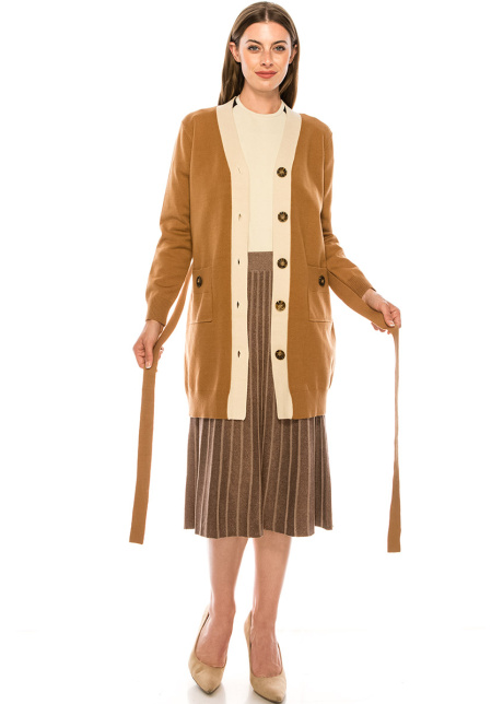 Elongated cardigan with pockets and belt