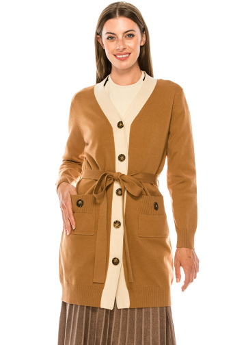 Elongated cardigan with pockets and belt