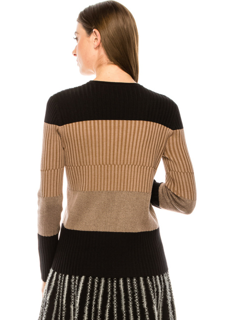 Crew neck striped sweater