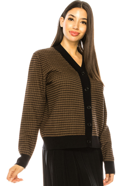 Classy plaid cardigan in black