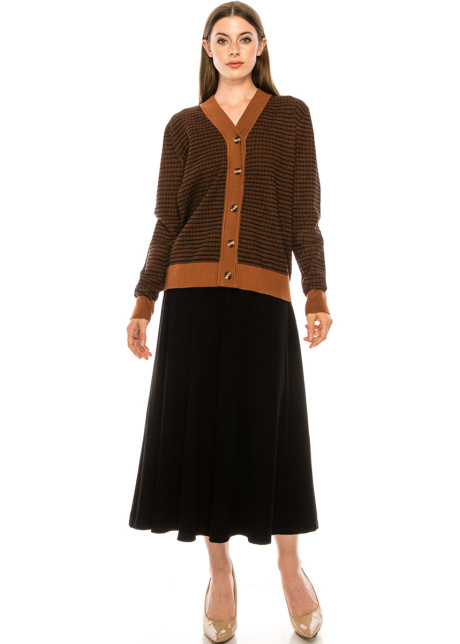 Classy plaid cardigan in rust