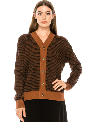 Classy plaid cardigan in rust
