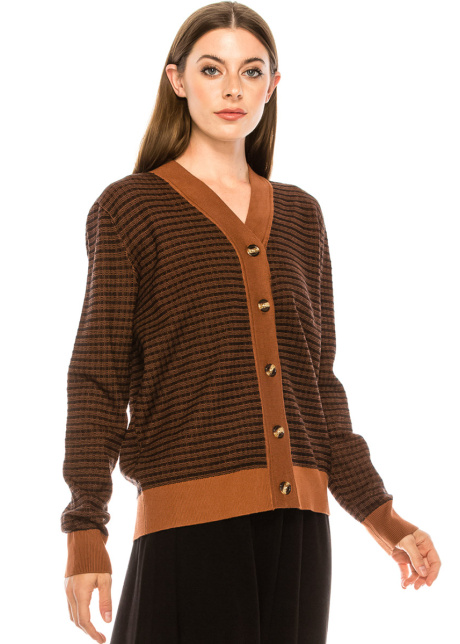 Classy plaid cardigan in rust