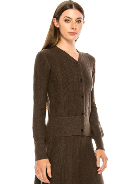 Buttoned cardigan in brown