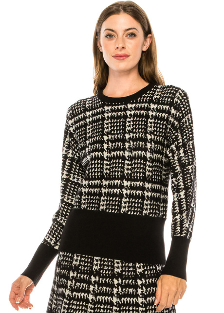 Plaid print sweater with tight cuffs