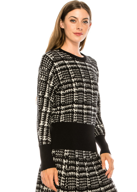 Plaid print sweater with tight cuffs