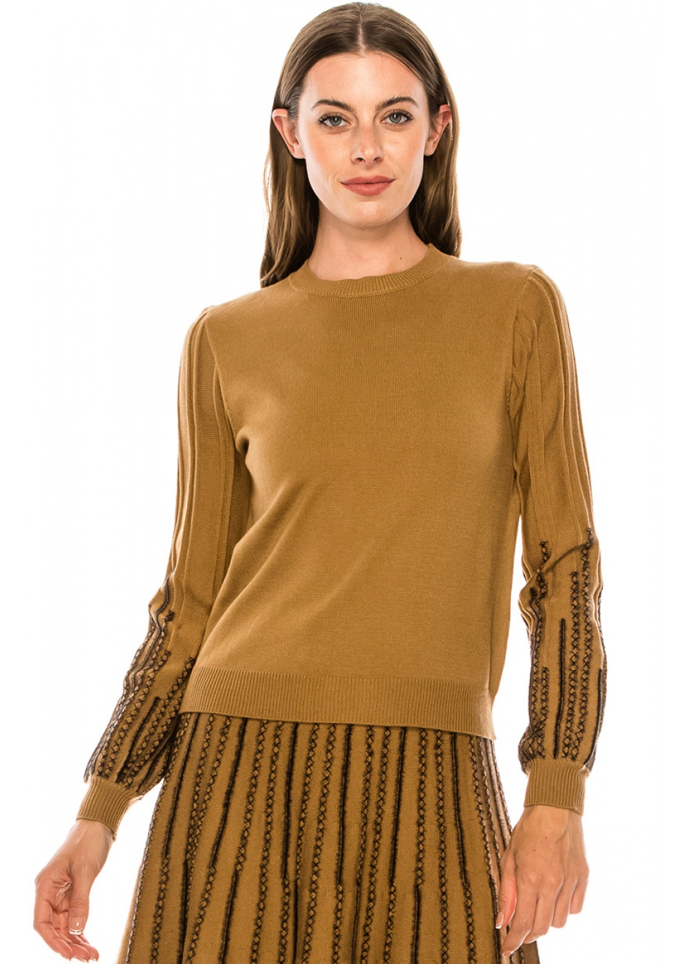 Camel sweater with embroidery on sleeves