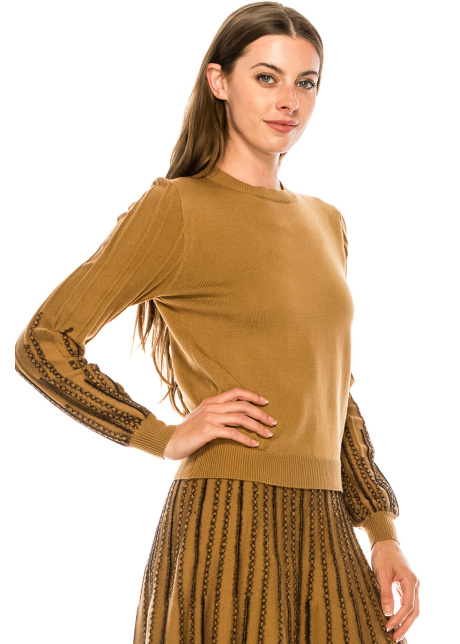 Camel sweater with embroidery on sleeves