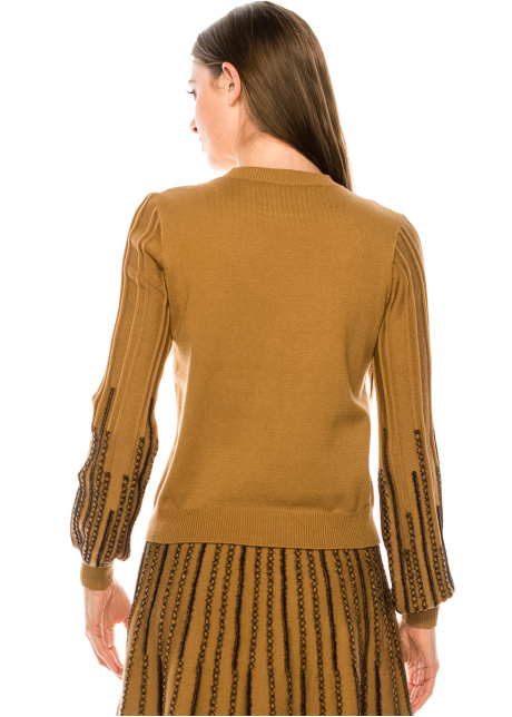 Camel sweater with embroidery on sleeves
