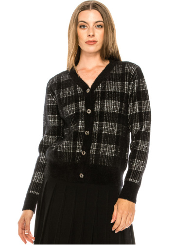 Checkered cardigan in black and white