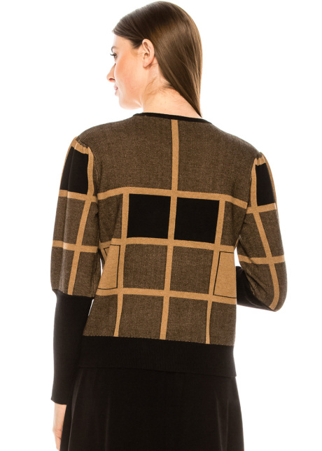 Checkered sweater with voluminous sleeves