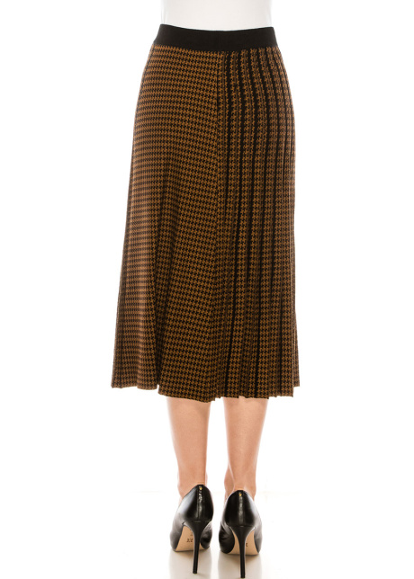 Houndstooth knit pleated skirt in rust