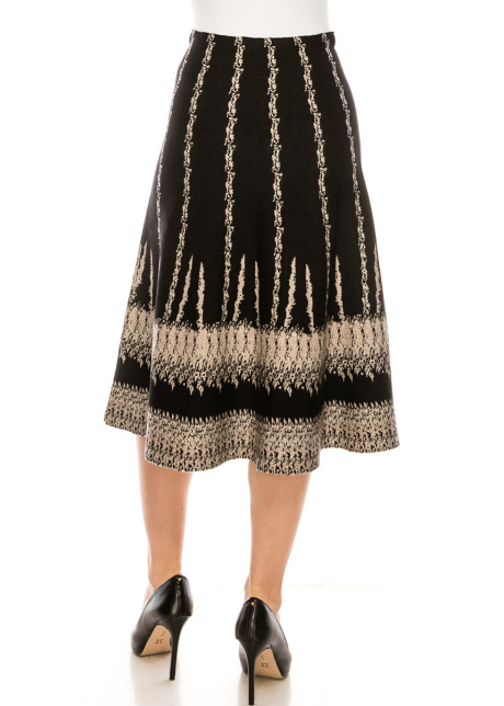 Black lurex skirt with pale pink décor