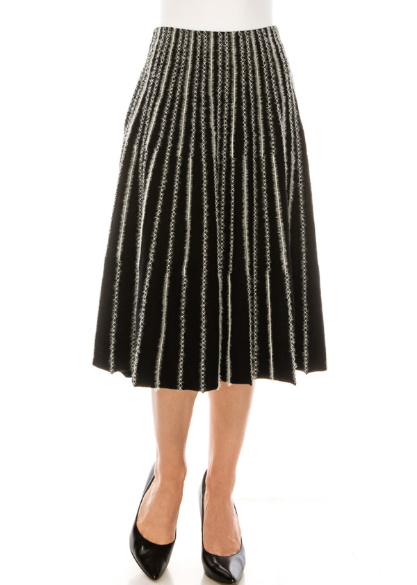 Pleated A-line skirt with embroidery