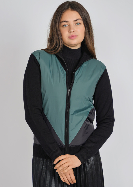Modern Quilted Green Cardigan: Zip-Up with Raised Collar
