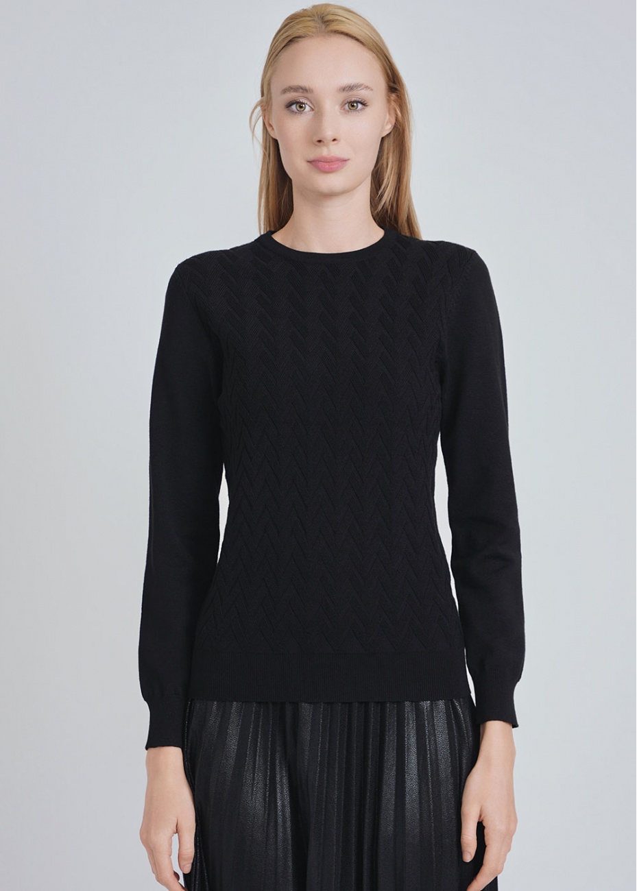 Black Sweater: Relaxed Knit, Effortless Look
