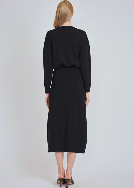 Black Midi Knit Skirt with Subtle Button Accents