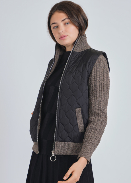 Black & Brown Masterpiece: Quilted Base with Cable Knit Touches
