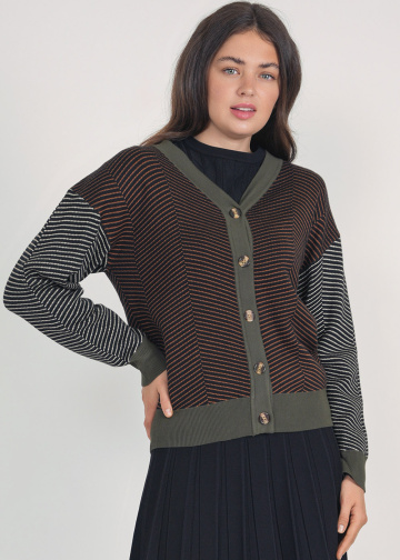 Buttoned Cardigan with Delicate Linear Design