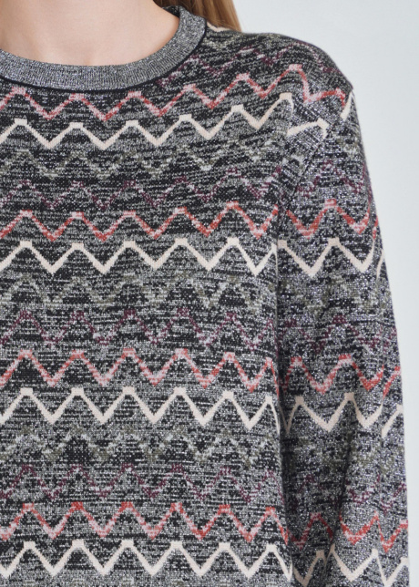 Dynamic Zigzag Patterned Silver Top