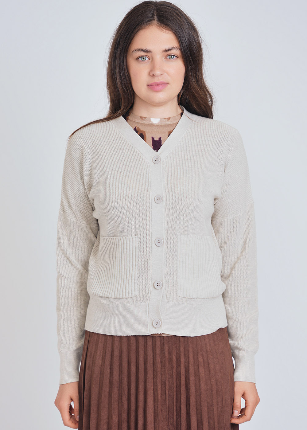 Soft Sand Cardigan: Ribbed Detail, Button Closure, and Pockets