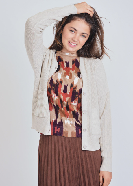 Soft Sand Cardigan: Ribbed Detail, Button Closure, and Pockets