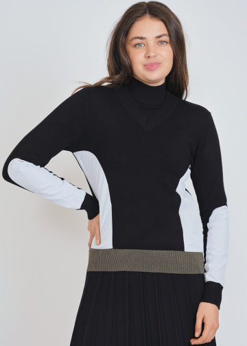 Contrast V-Neck Knit: Black with White Touches