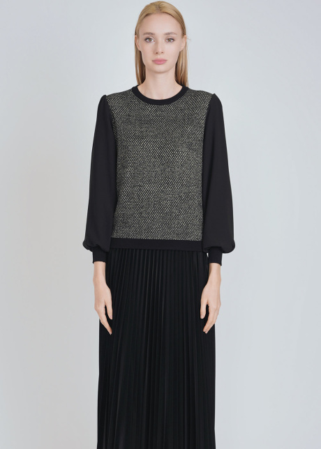 Dual-Tone Sweater with Voluminous Sleeves