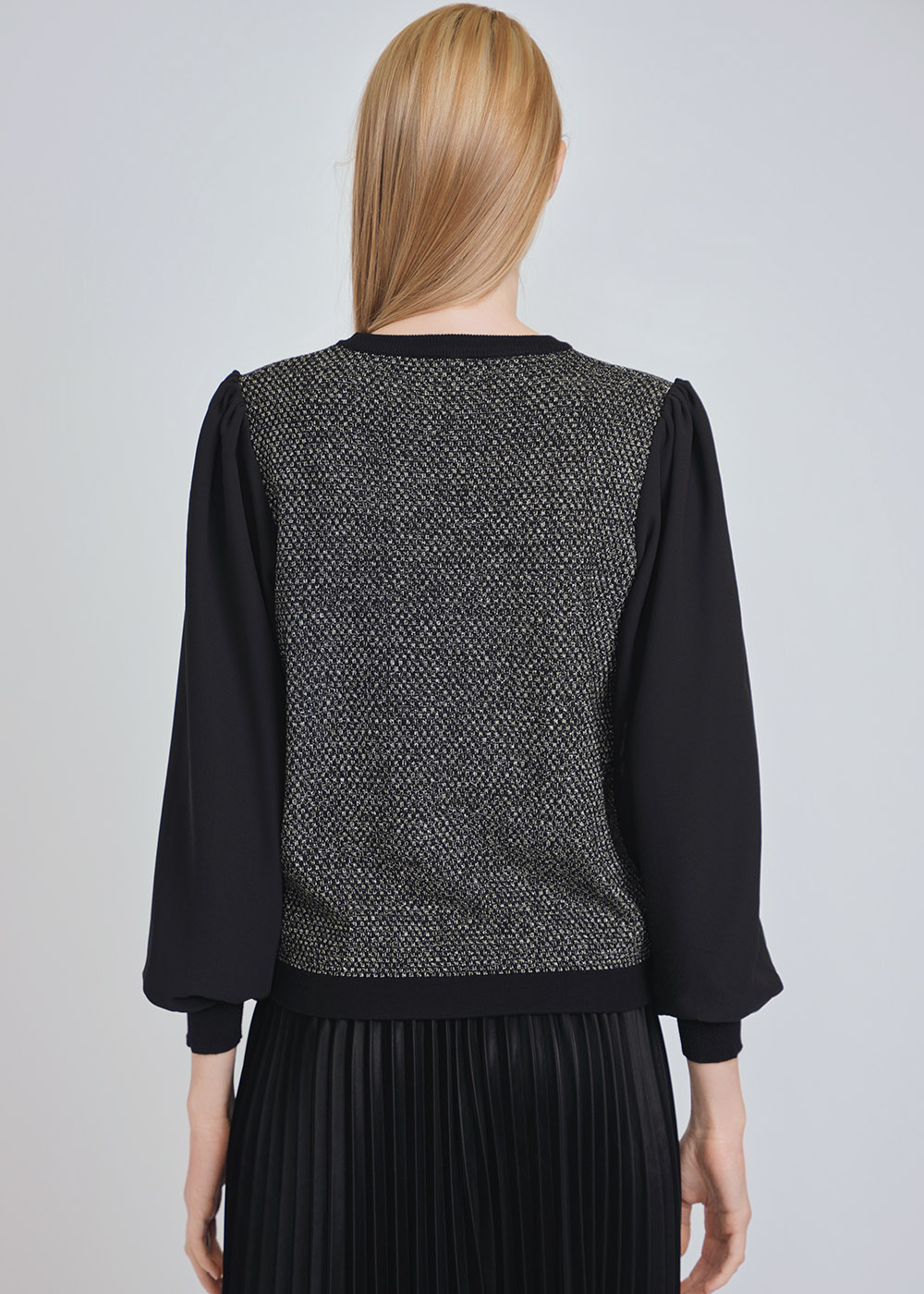 Dual-Tone Sweater with Voluminous Sleeves