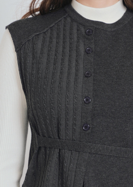 Subtle Grey Vest with Cable Knit Intricacies
