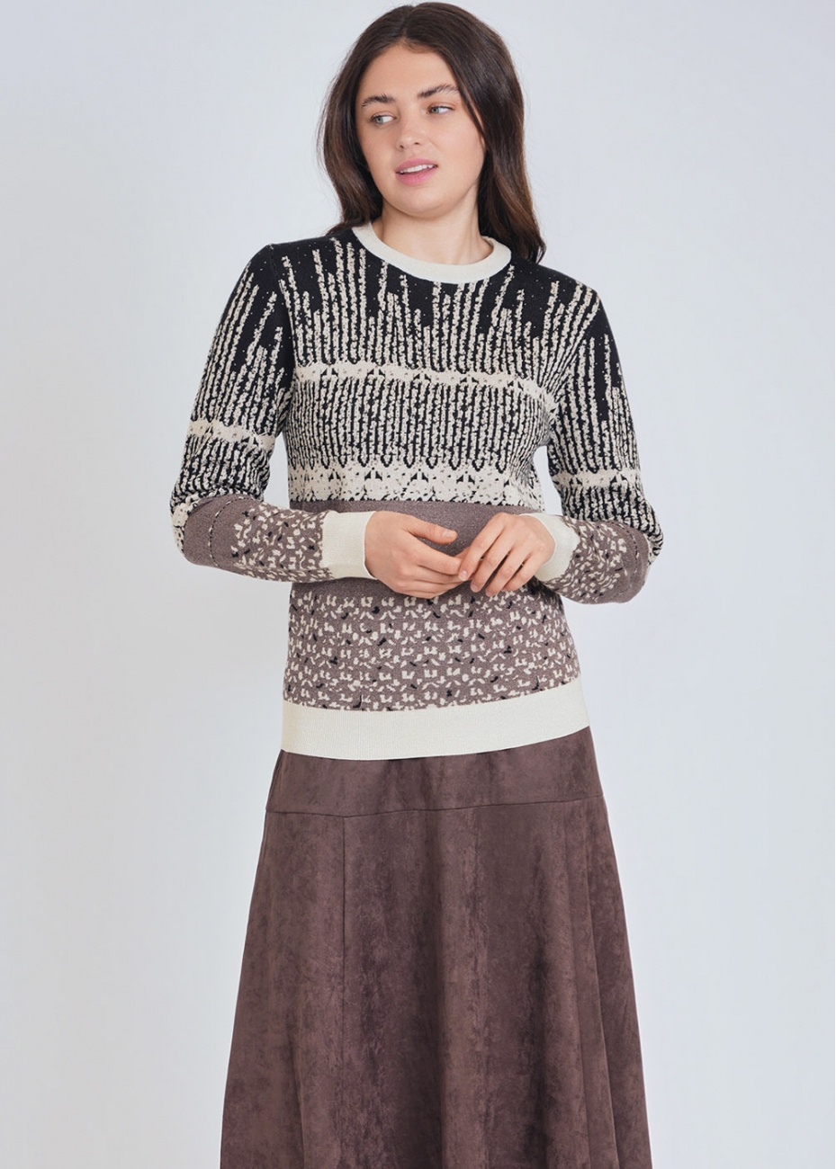 Multihued Knit Sweater with Artistic Touch