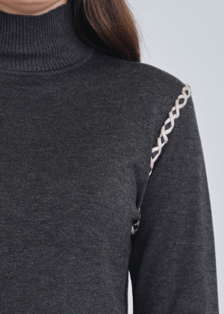 Cozy Grey Knit: Sweater with Color Block Patterns & Embroidery