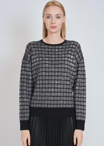 Silver Mosaic: Knitwear with Jet Black Trim