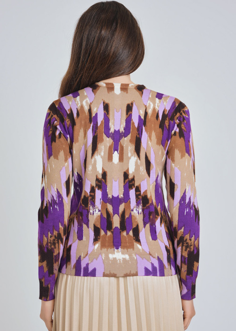 Enchanted Purple: Sweater with Dreamy Designs