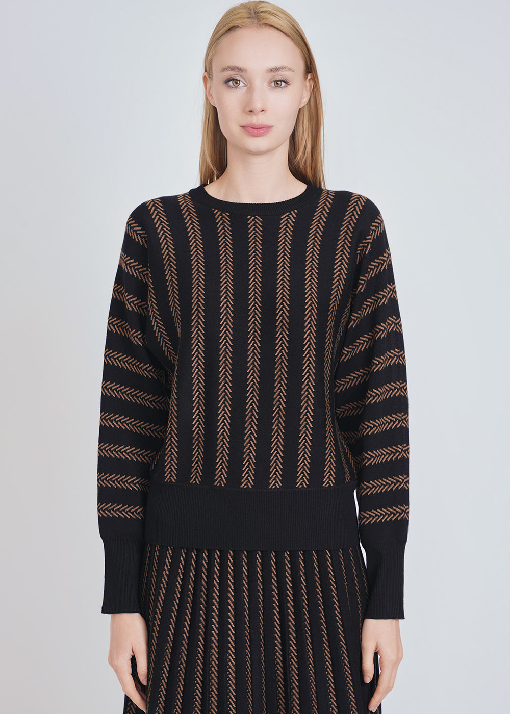 Refined Black Knit with Camel Features