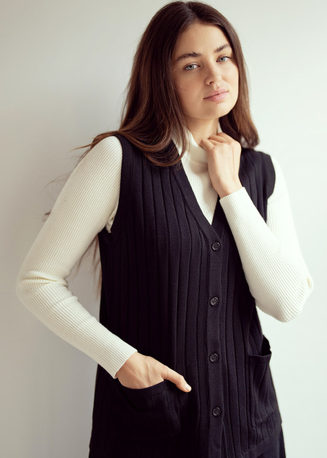 Black Ribbed Daywear Vest with Button Fastening