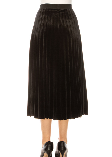 Velvety Smooth Pleated Skirt Black 32"