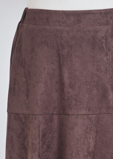 Classic and Contemporary Suede Midi Skirt