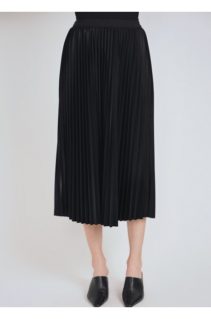 Soft Radiance Black Skirt 32"