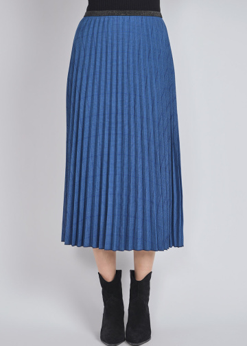 Timelessly Trendy Blue Pleated Plaid Midi