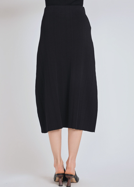 Black Midi Knit Skirt with Subtle Button Accents