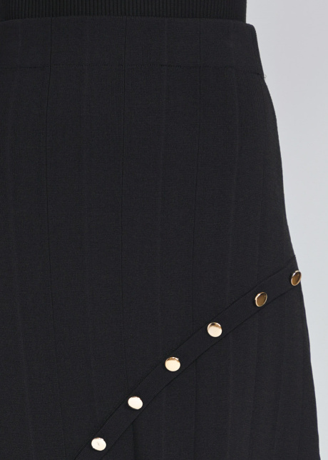 Black Midi Knit Skirt with Subtle Button Accents