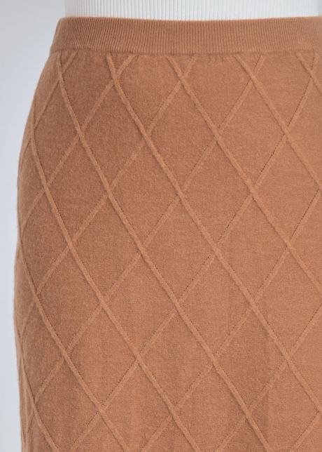 Warm Camel Skirt with Geometric Knit